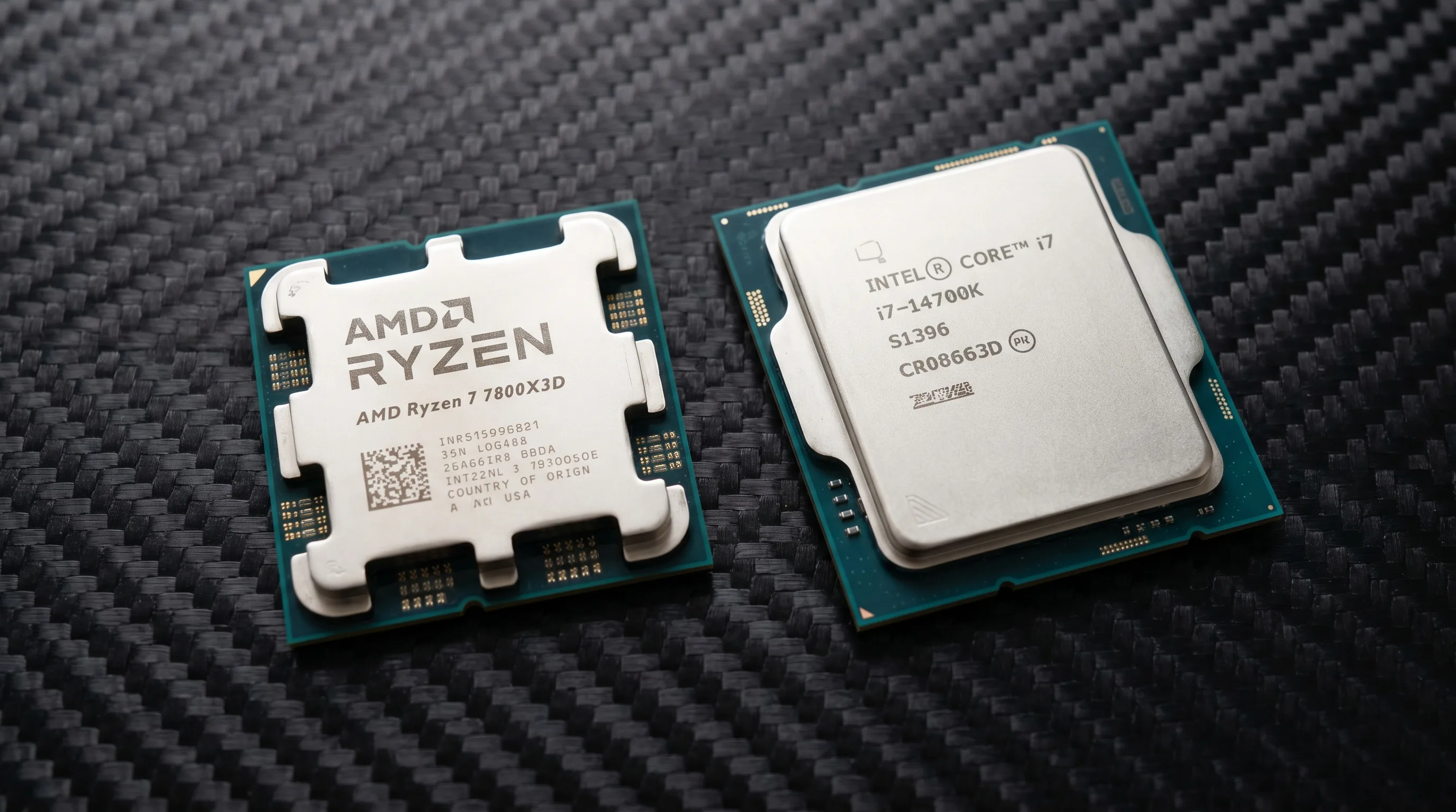 AMD Ryzen 7 7800X3D vs Intel Core i7-14700K : Le Duel Ultime du Gaming en 2026