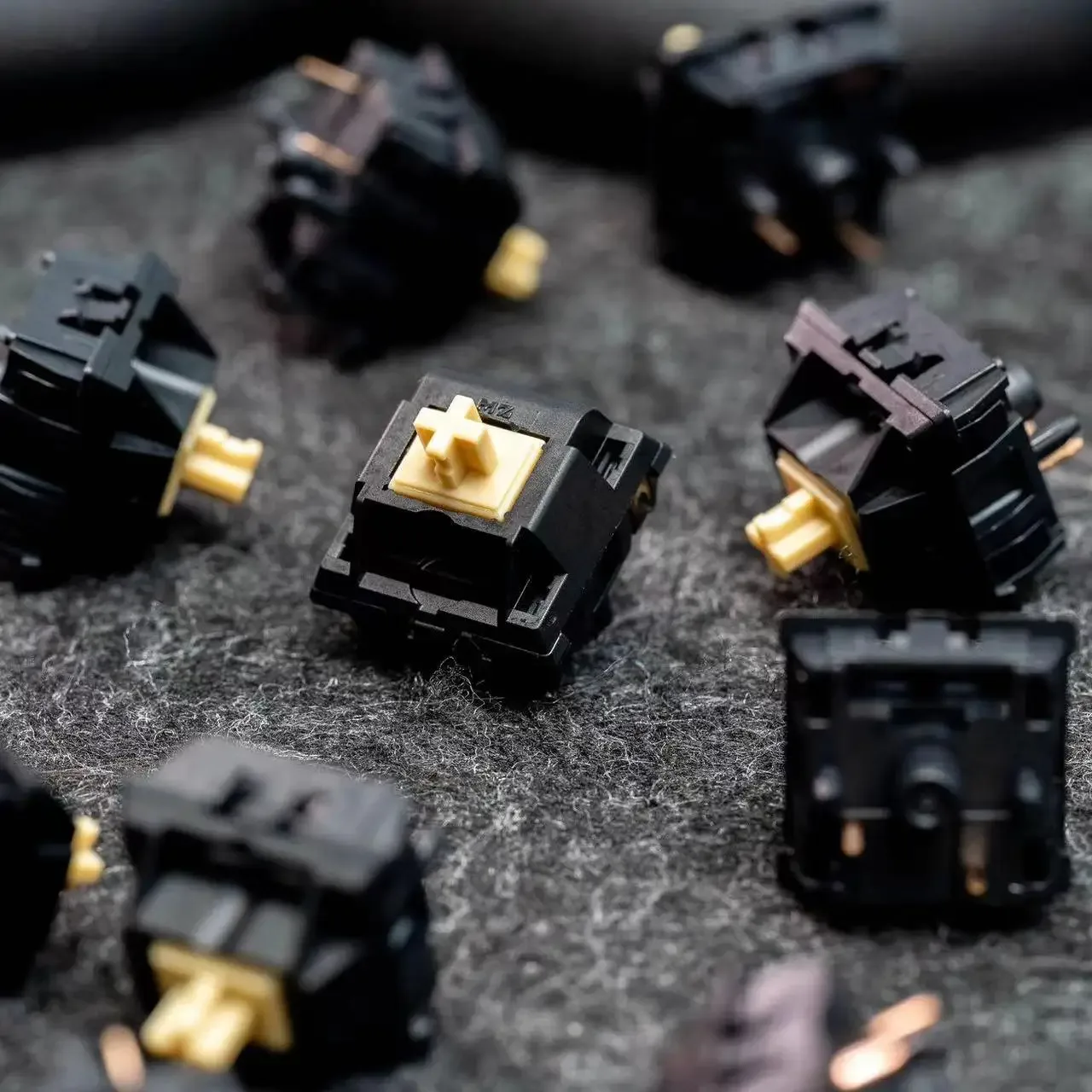 MZ Studio Y3 Switch Detail
