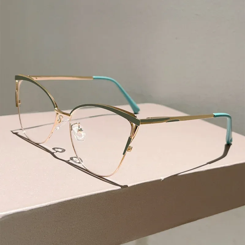 Lunettes anti-lumière bleue œil de chat en métal pour femme 2