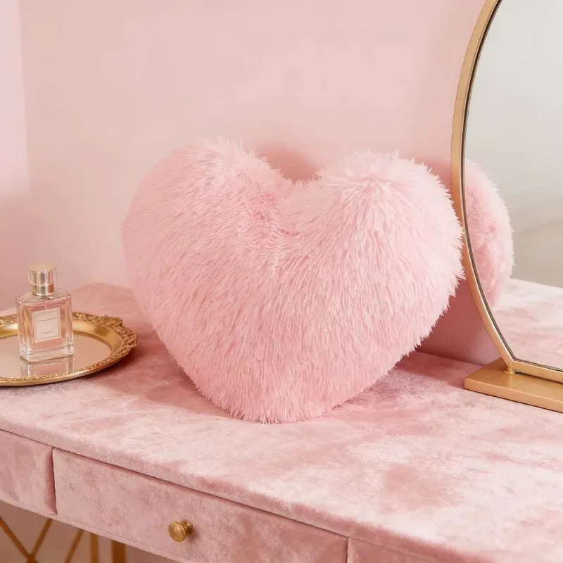 Coussin décoratif en forme de cœur rose - 30 x 40 cm - Image 1