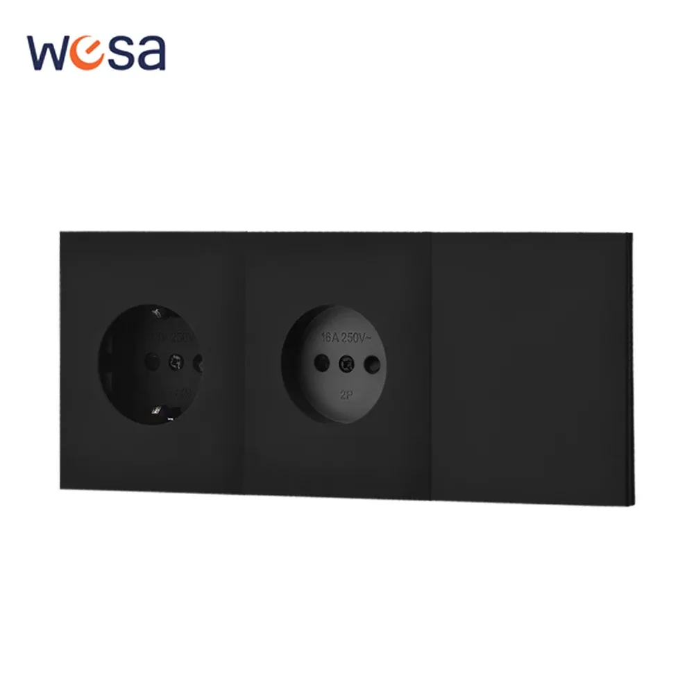 Interrupteur et prise de courant noir mat, finition soft-touch - Image 1