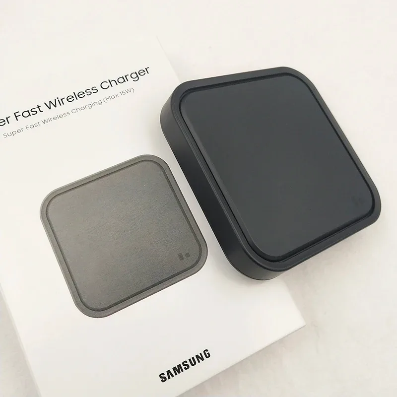 Samsung Wireless Charger Pad EP-P2400
