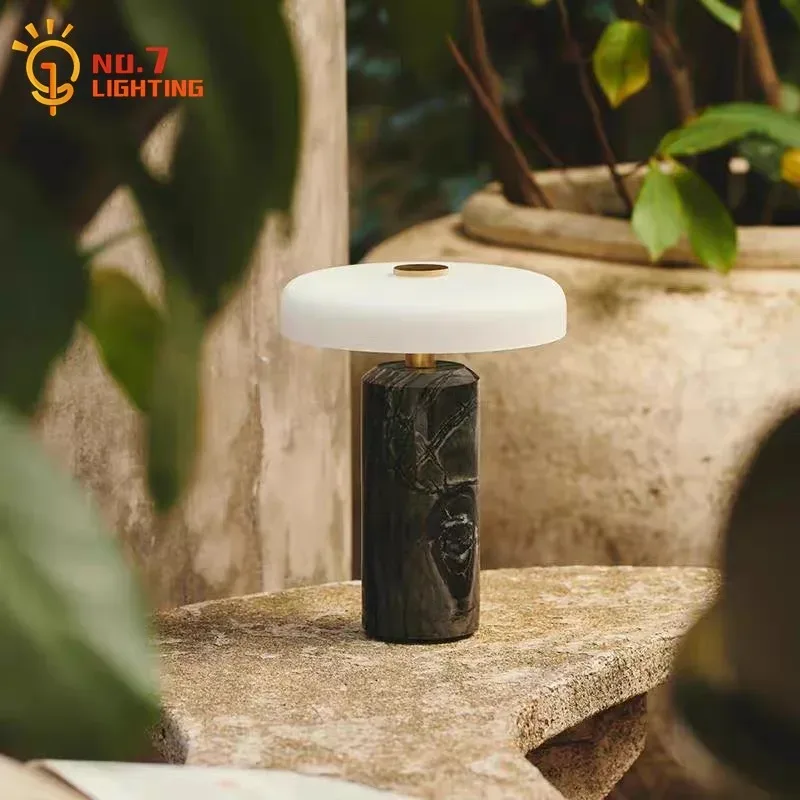 Lampe de table portable rechargeable en marbre avec commande tactile LED - Image 3