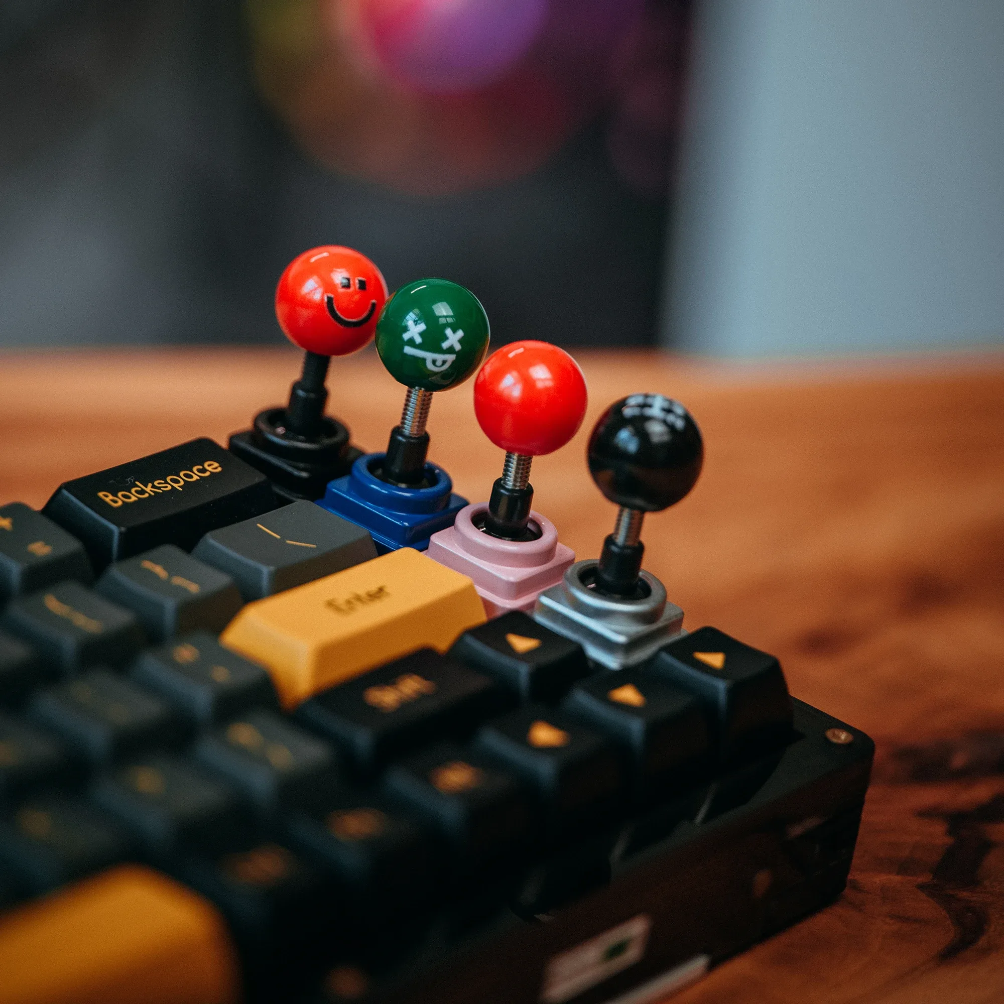 Touche Artisan ESC Joystick Rétro pour Clavier Mécanique - Base CNC pour Switchs MX - Image 1