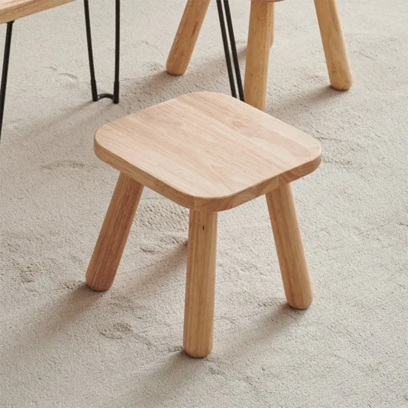 Tabouret dans un intérieur moderne