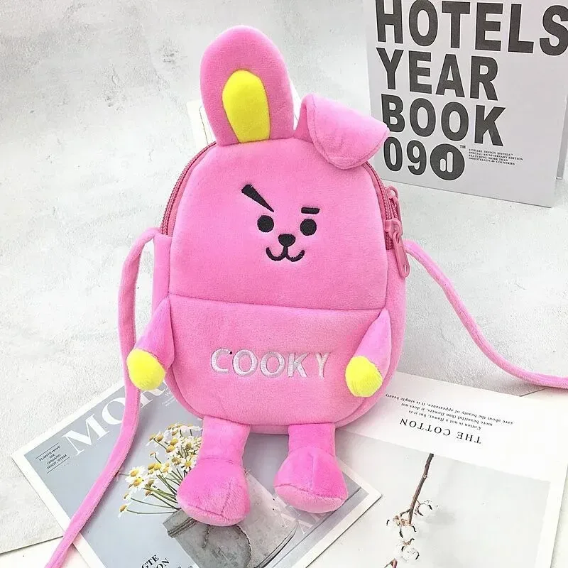 Sac à bandoulière BT21 en peluche - Image 2