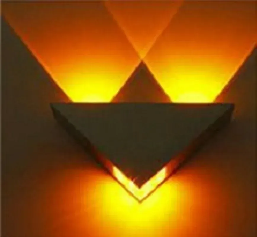 Applique murale LED triangulaire en aluminium - 3W - Image 2