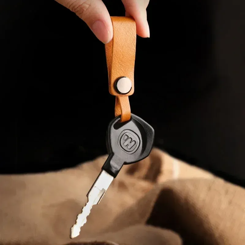 Porte-clés en cuir véritable personnalisé avec gravure laser - Image 3