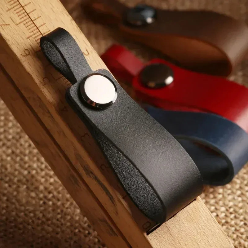 Porte-clés en cuir véritable personnalisé avec gravure laser - Image 2