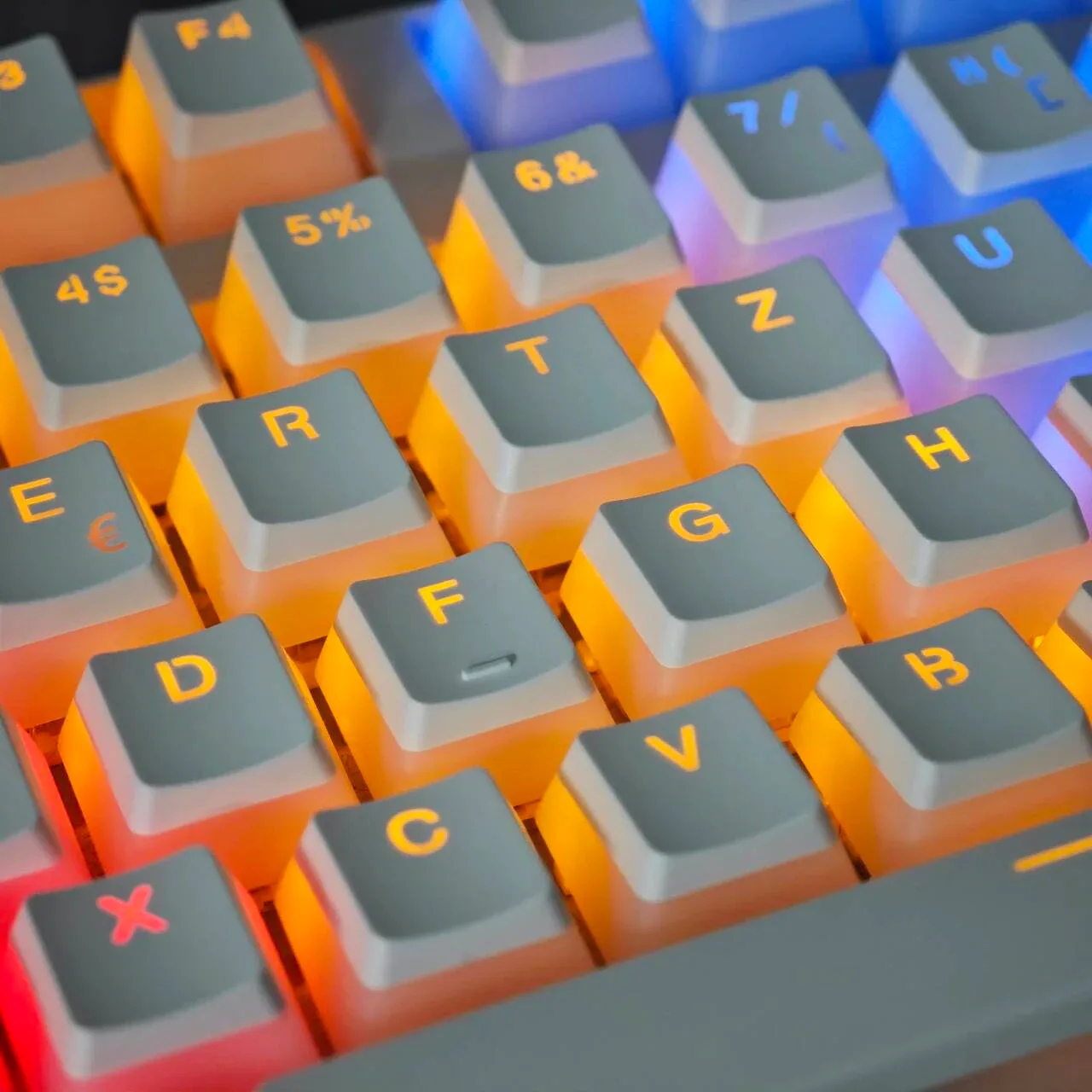 YMDK Touches de Clavier Pudding PBT Double-Shot - ISO Allemand (QWERTZ) - Profil OEM - Noir et Blanc - Image 3