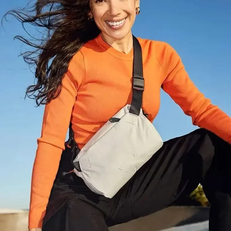 Lite Sling Mini 4L - Sacoche bandoulière imperméable et légère unisexe - Image 1