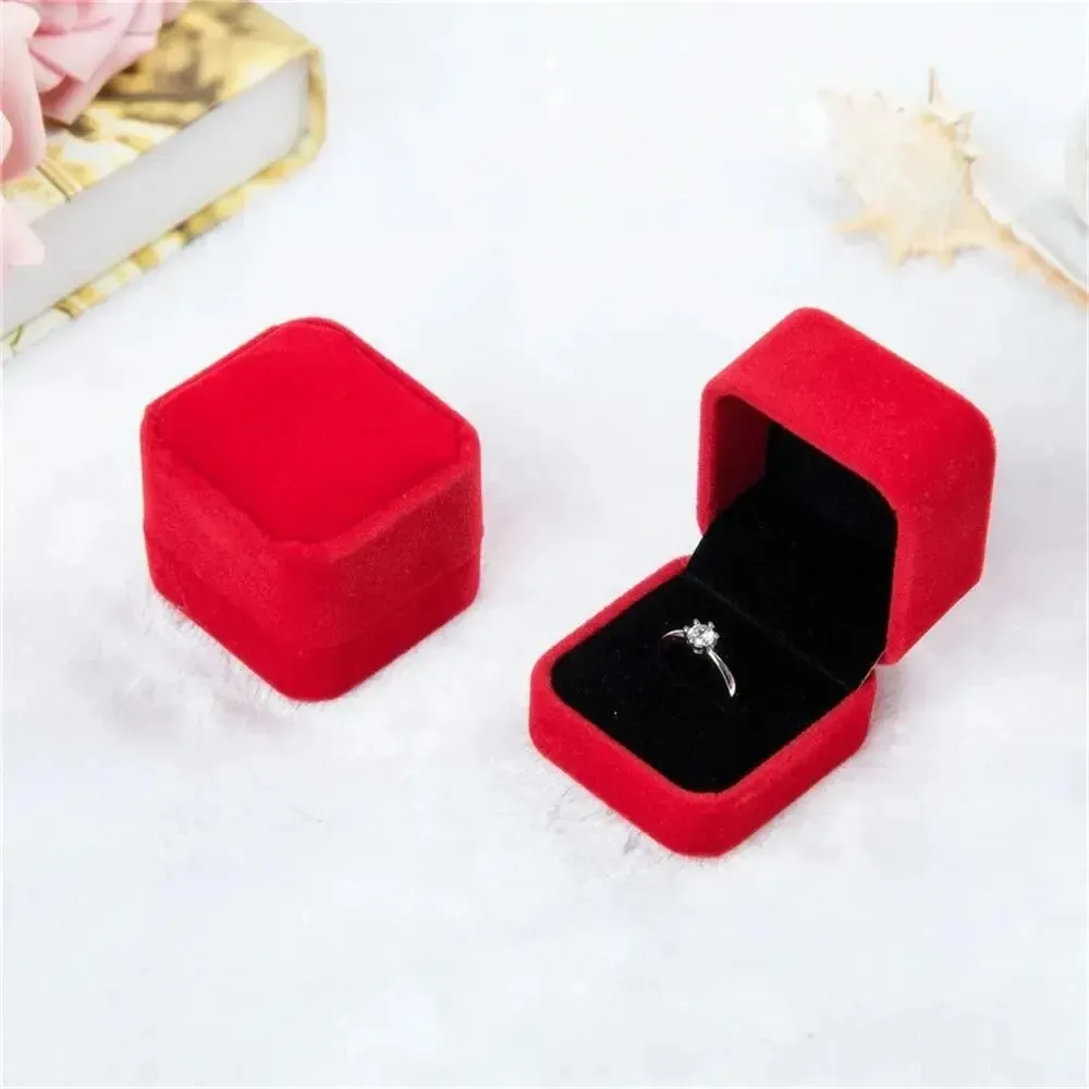 Emballage pour bijoux : boîte à bagues, organisateur de colliers et support pour boucles d'oreilles 6