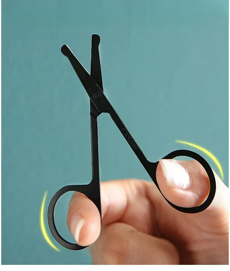 Tondeuse à poils de nez en situation d'utilisation