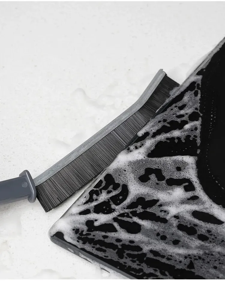 Brosse de nettoyage pour joints et angles