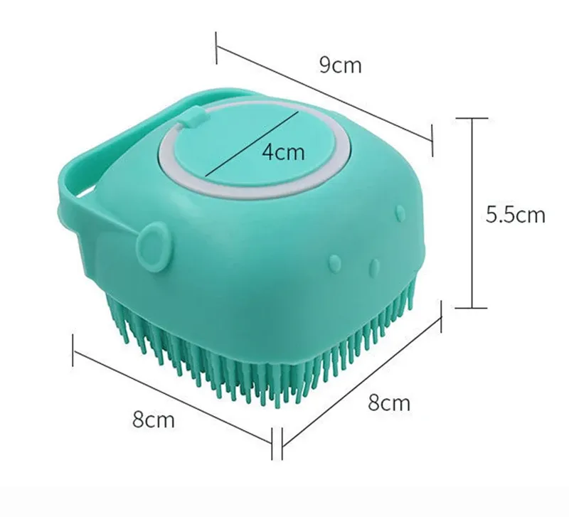 Gant de massage en silicone en situation de bain