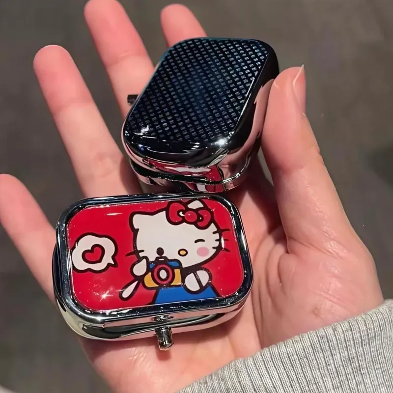 Boîte de rangement en métal Sanrio Hello Kitty 2026, organisateur de pilules à compartiments, mini boîte à bijoux mignonne de dessin animé, contenant Kawaii 3
