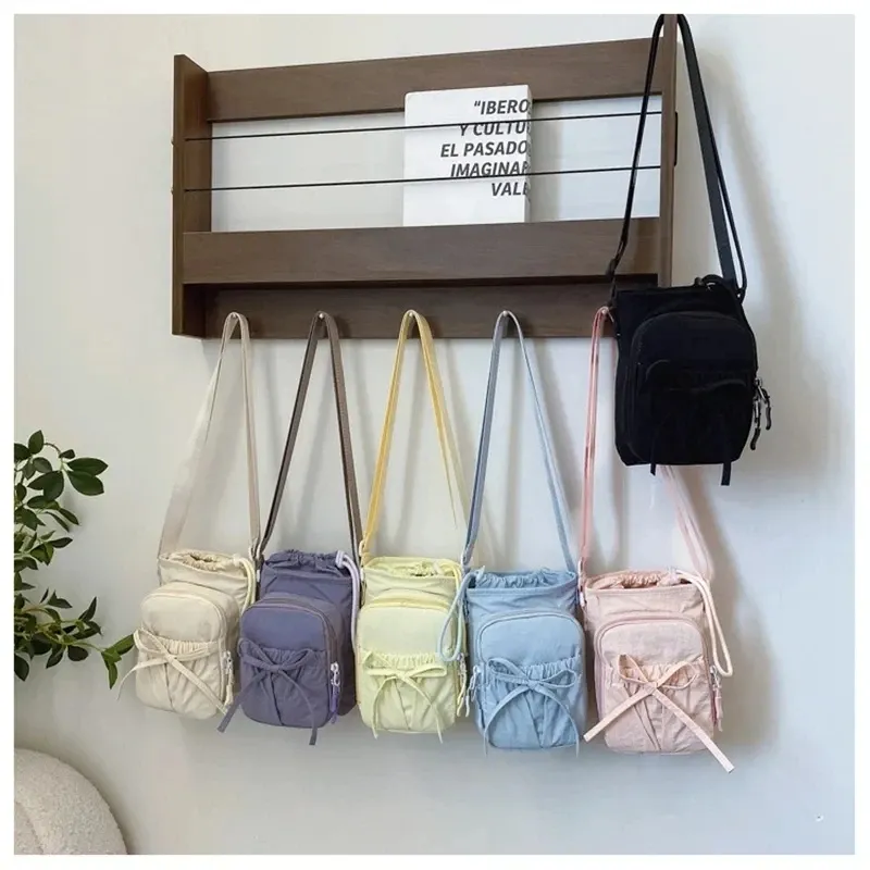 Sac bandoulière léger pour femme à design à nœuds, avec compartiment pour téléphone portable 5