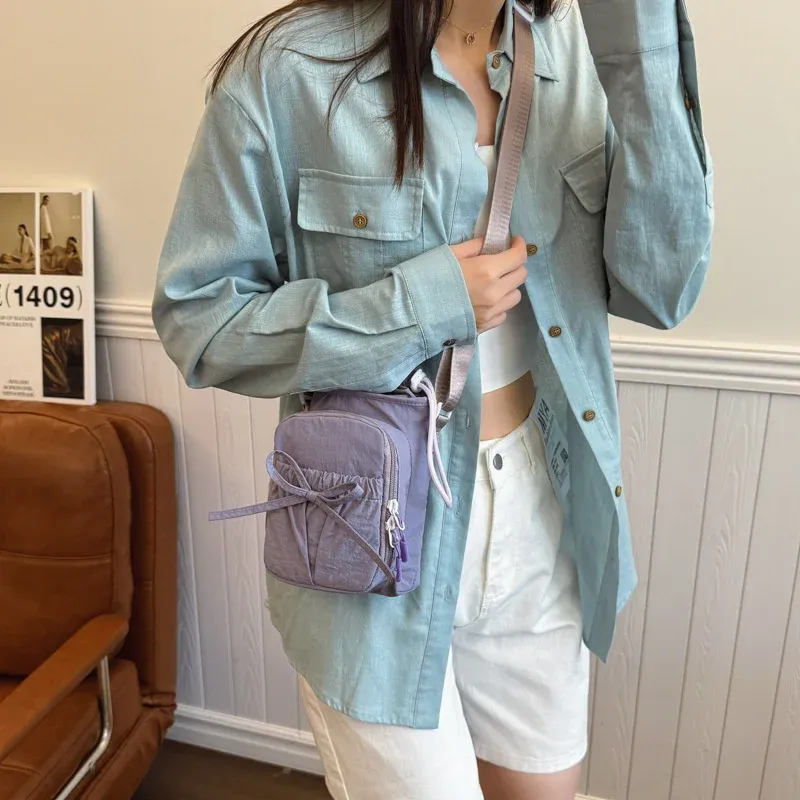 Sac bandoulière léger, fermeture à cordon