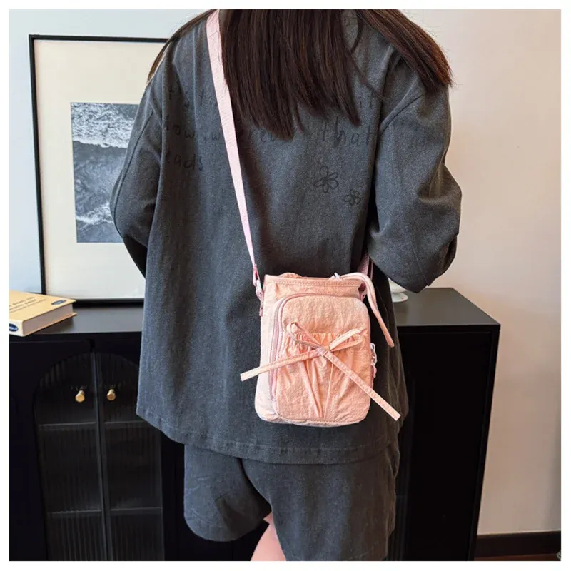 Sac bandoulière léger, détail du tissu