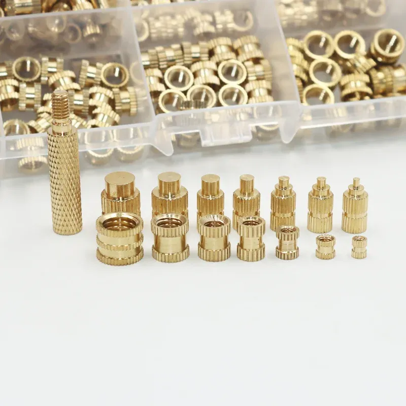 Détail du kit de pose d'inserts thermofusibles