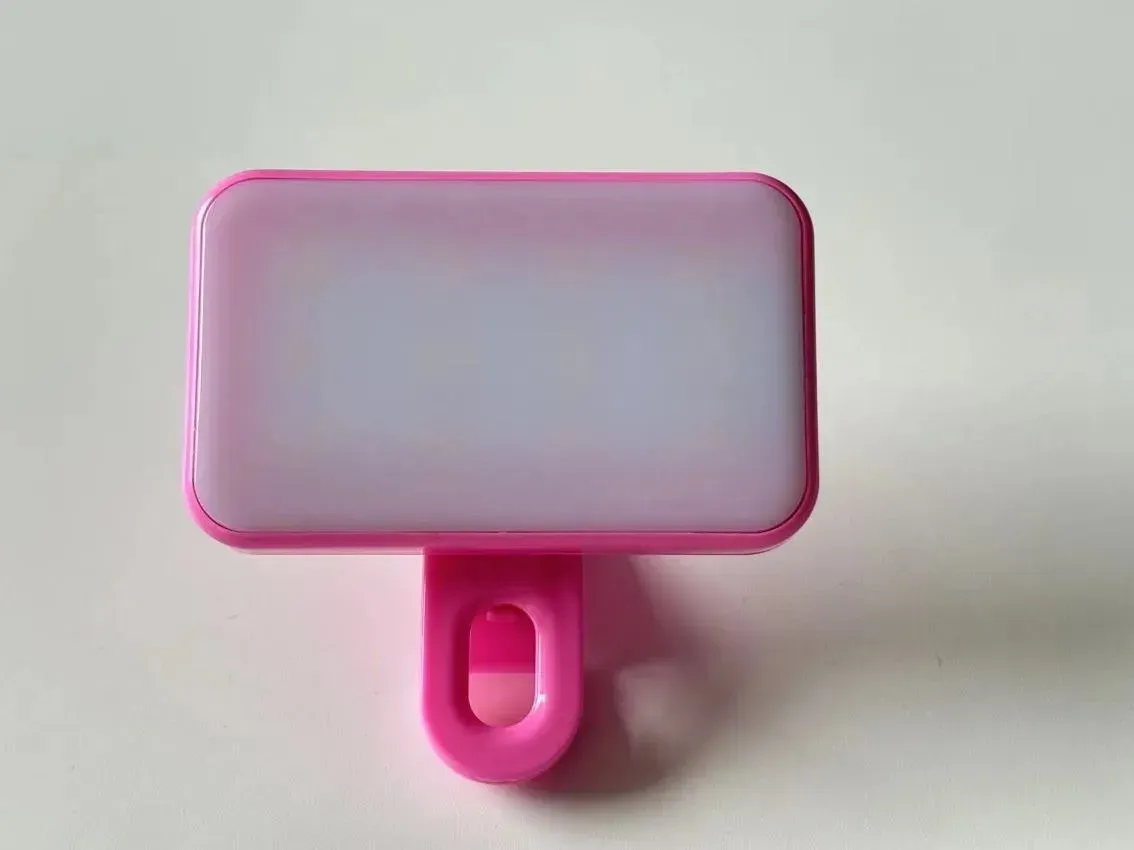 Mini lampe de remplissage portable pour selfie, avec 3 modes d'éclairage, luminosité réglable et pince de fixation pour téléphone portable et ordinateur 9