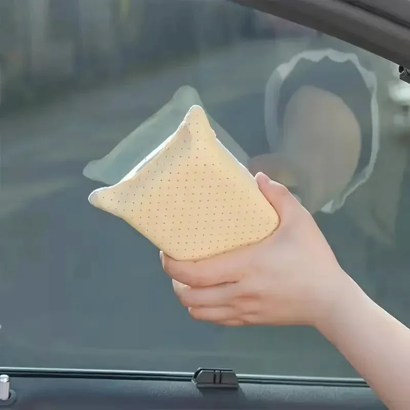 Détail de la texture en velours microfibre
