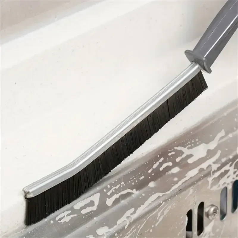 Brosse de nettoyage de fentes, ambiance domestique