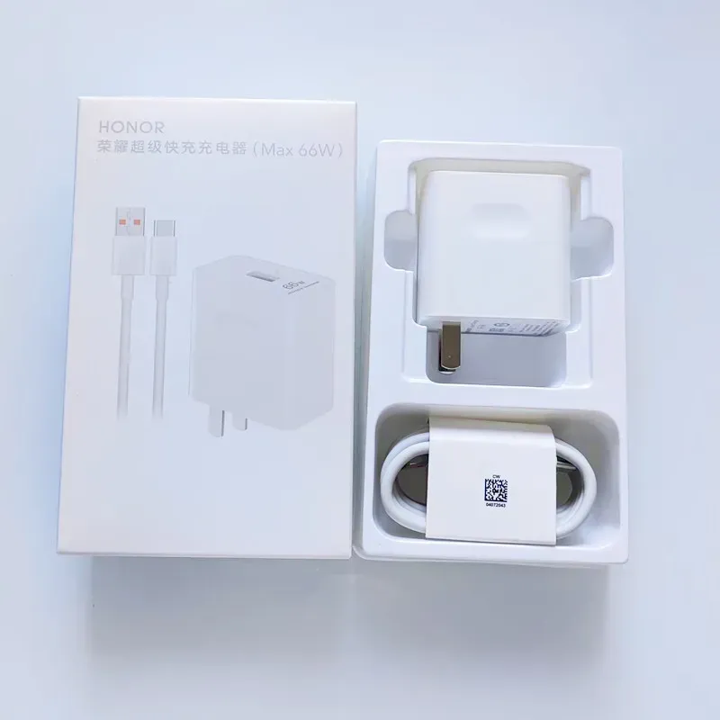 The source title is already in French, so it needs only light cleanup for a professional e-commerce listing, with the spammy-looking list of model numbers trimmed.

HONOR Chargeur d'origine 66W, adaptateur mural rapide EU/US, câble USB 6A – compatible Honor 60, 90, 80 Pro, X9C, Magic 7 Lite, Vs3, V3, Vs2 9