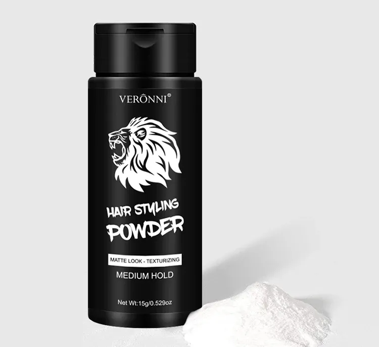 Coiffure finalisée avec la poudre volumisante