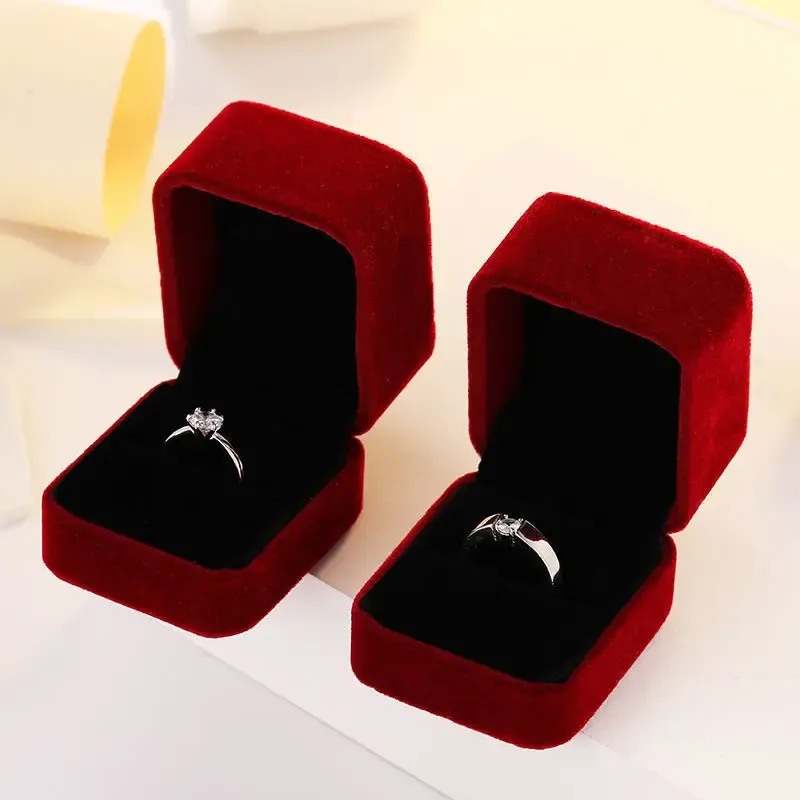 Boîte carrée rouge de fiançailles en velours pour boucles d'oreilles et bagues, organisateur pour cadeau de Saint-Valentin, présentoir de bagues de mariage, emballage de bijoux, vente en gros