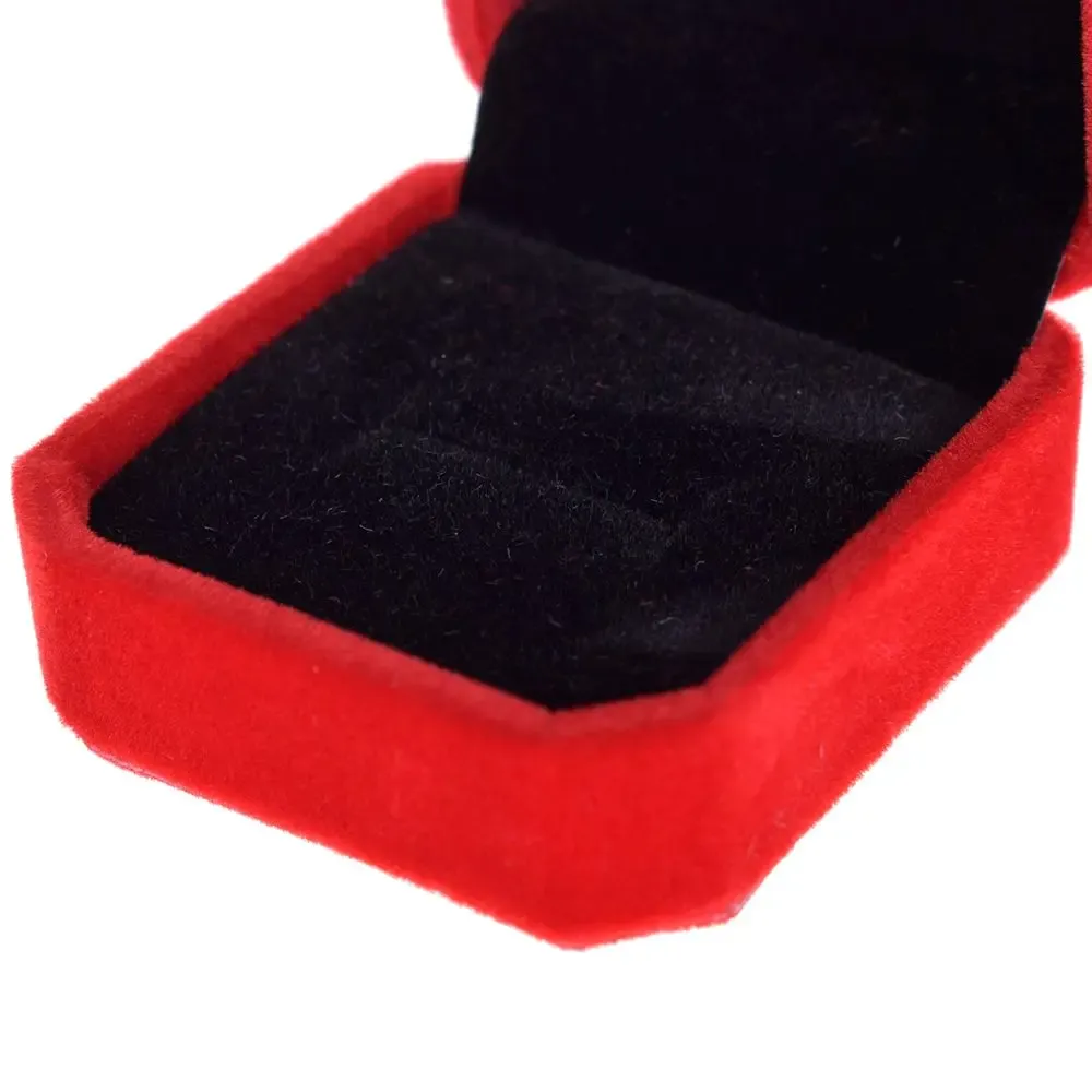 Boîte à bijoux en velours, vue de face