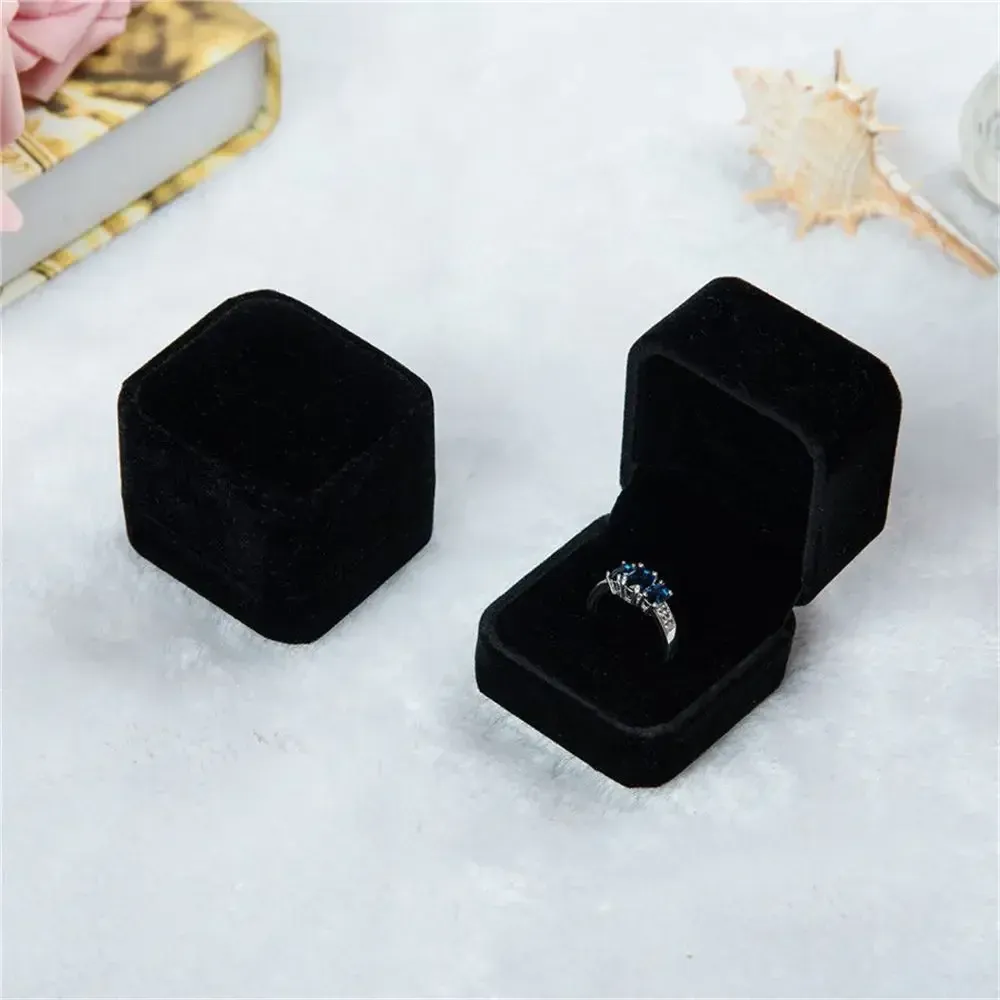 Boîte carrée rouge de fiançailles en velours pour boucles d'oreilles et bagues, organisateur pour cadeau de Saint-Valentin, présentoir de bagues de mariage, emballage de bijoux, vente en gros 9