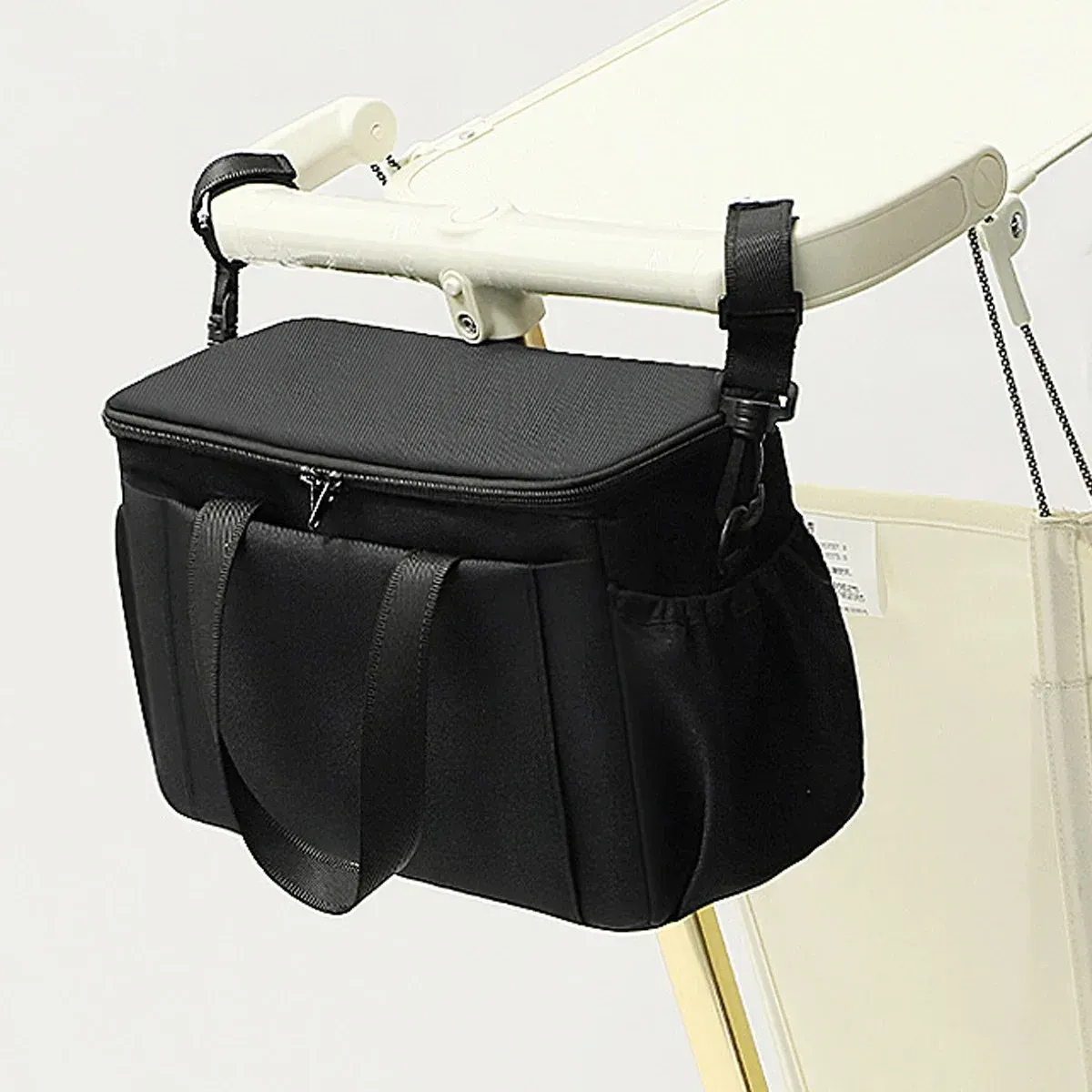 Sac de rangement pour poussette à grande capacité avec porte-bouteille et compartiment à couches - Image 1