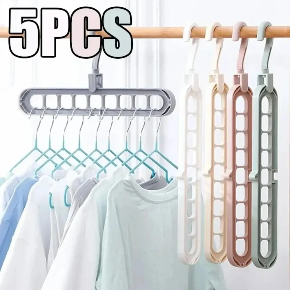 Support de rangement pour garde-robe en situation d'utilisation