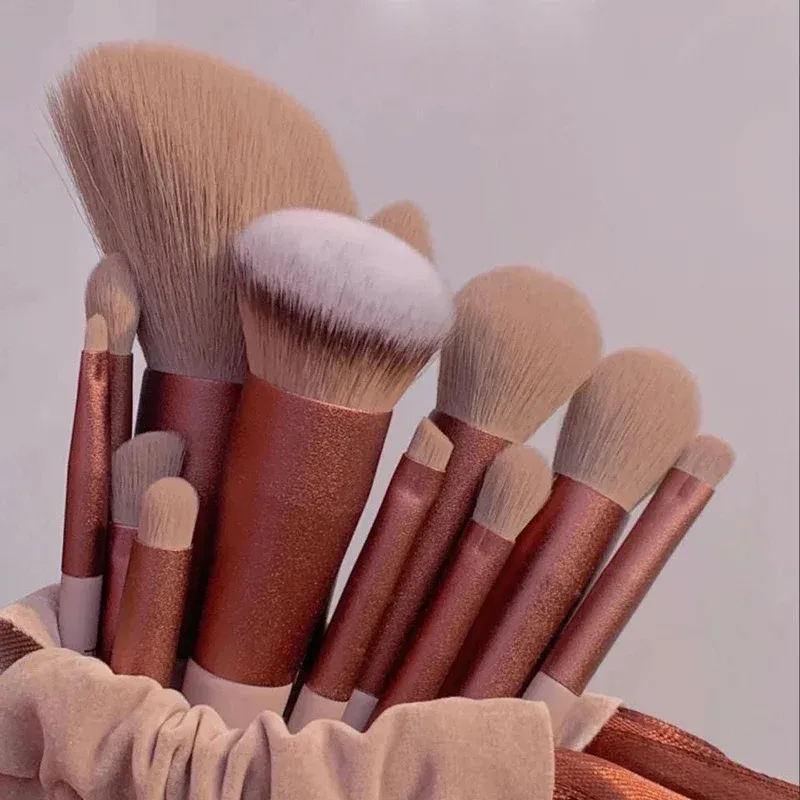 Ensemble de 13 pinceaux de maquillage ultra-doux pour fond de teint, blush, poudre et fard à paupières 2