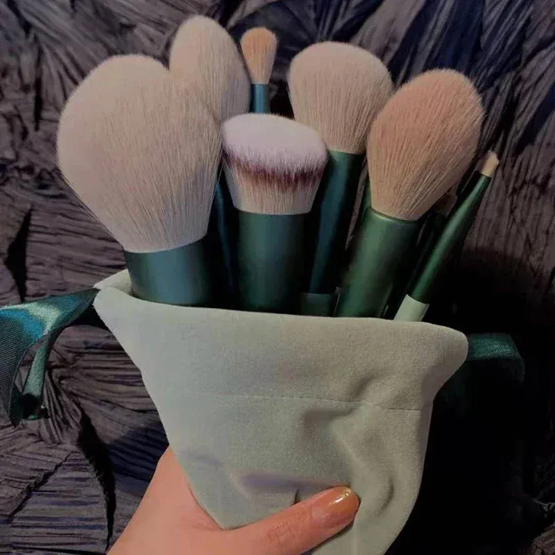 Ensemble de 13 pinceaux de maquillage ultra-doux pour fond de teint, blush, poudre et fard à paupières 3