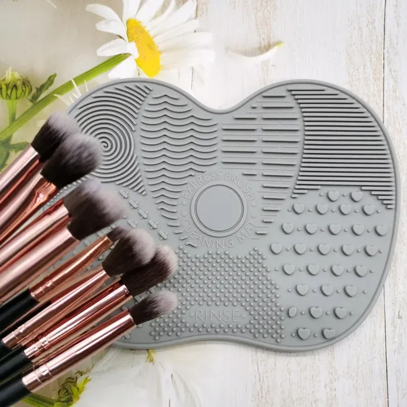 Nettoyeur de brosses en situation d'utilisation