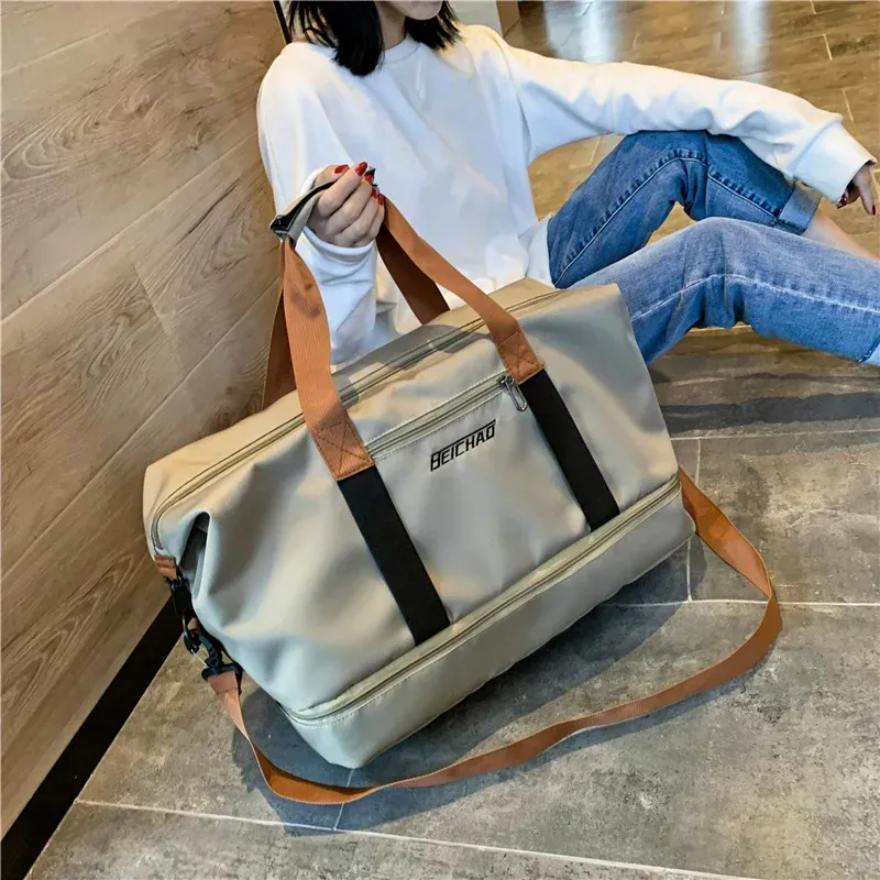 Sac de sport, vue de profil