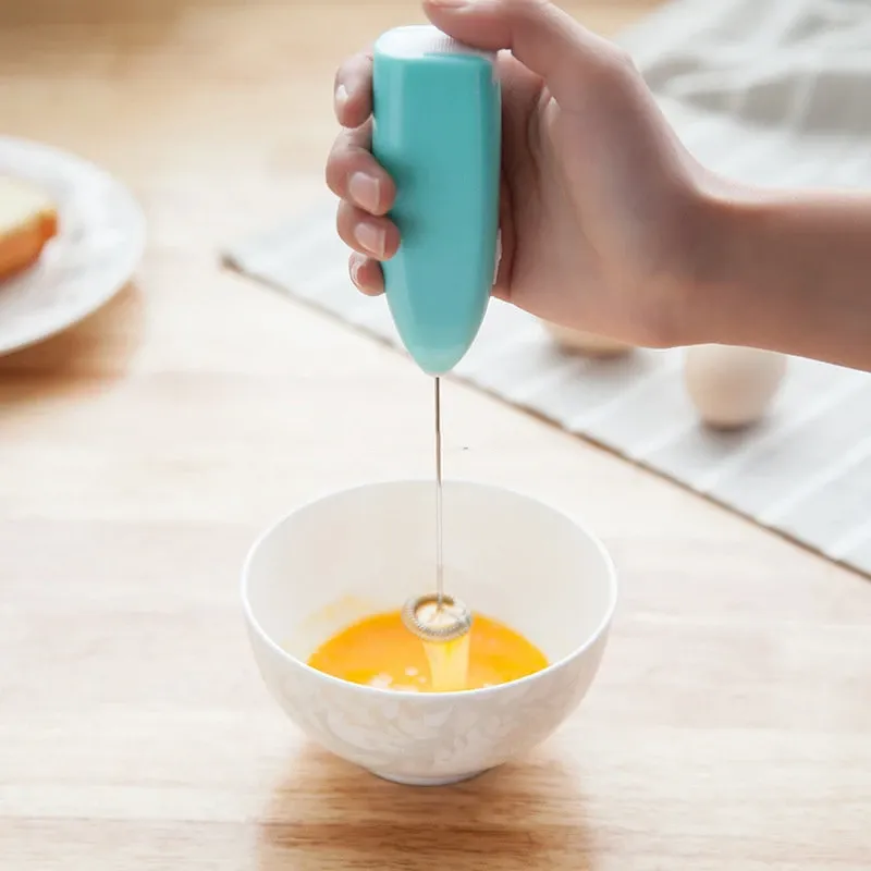 Mousse de lait préparée avec le mousseur