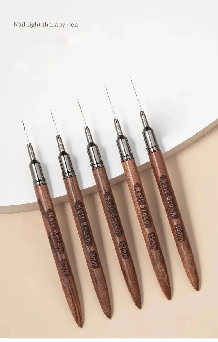 Pinceau à ongles en bois pour nail art, vue de présentation