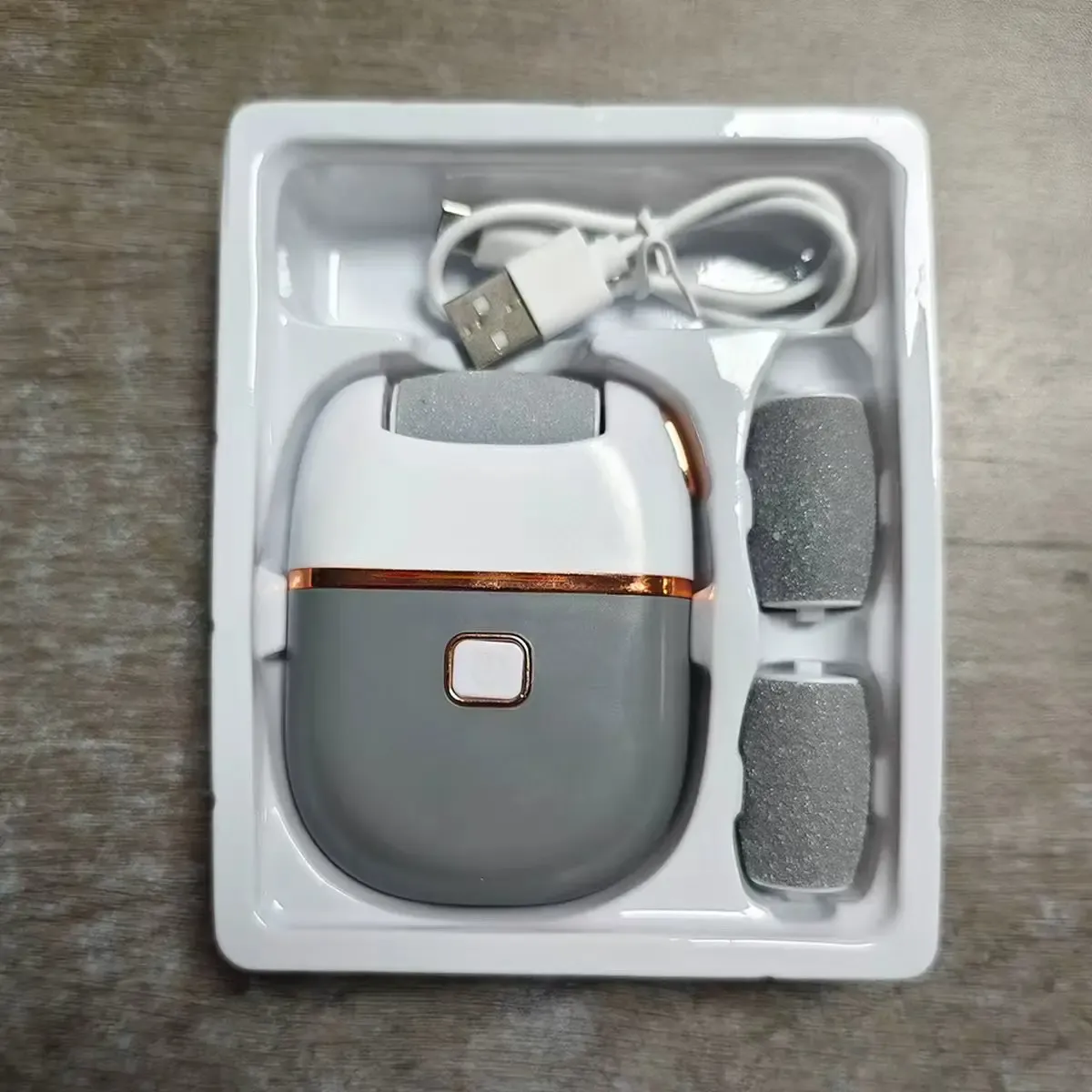 Nettoyeur électrique pour les pieds rechargeable et portable, éliminateur de callosités avec 2 têtes de ponçage à granulométries différentes, outil professionnel pour les soins des pieds 7