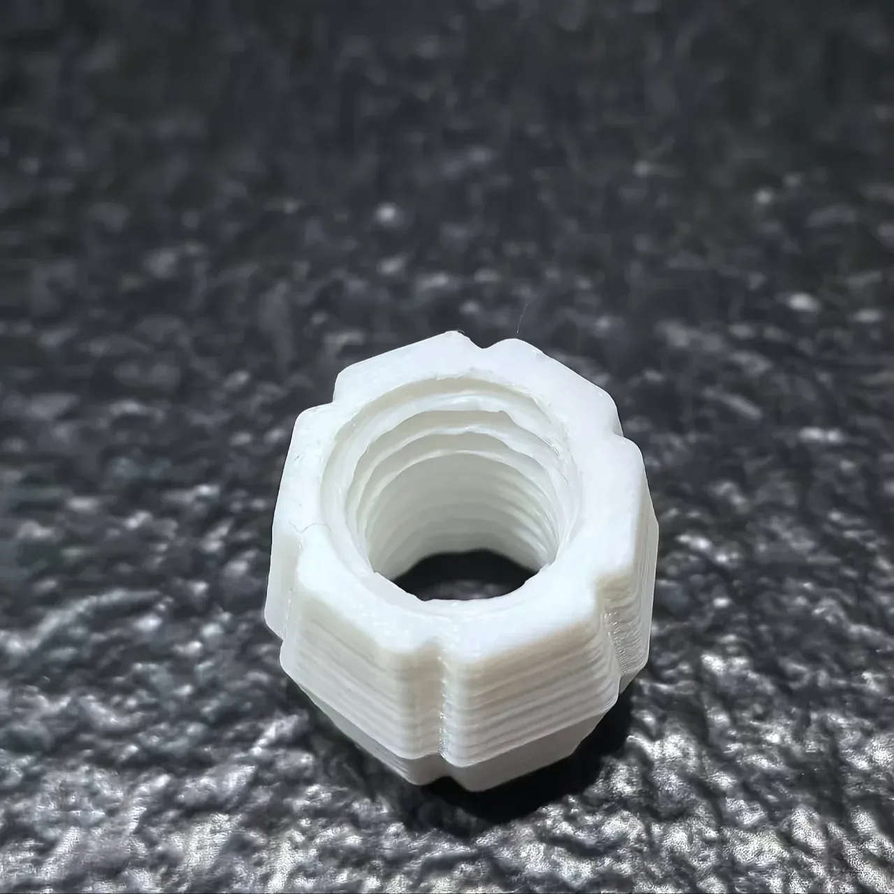 Presse-tube de dentifrice imprimé en 3D, finition