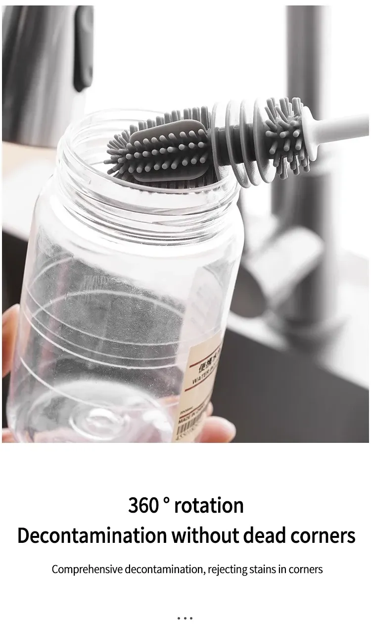 Brosse suspendue pour un rangement pratique