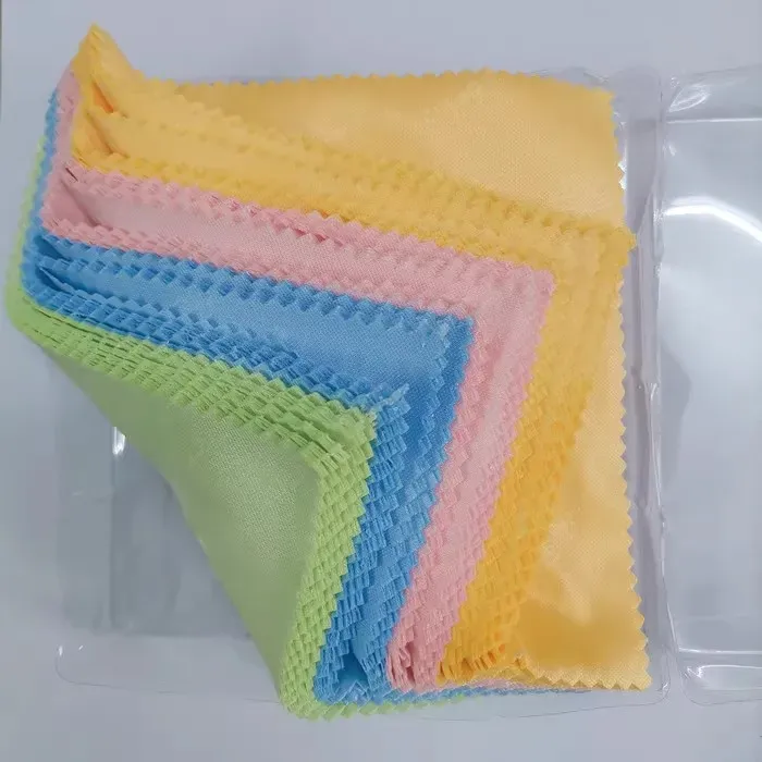 Chiffon de nettoyage en microfibre pour lunettes et écrans de téléphone 4