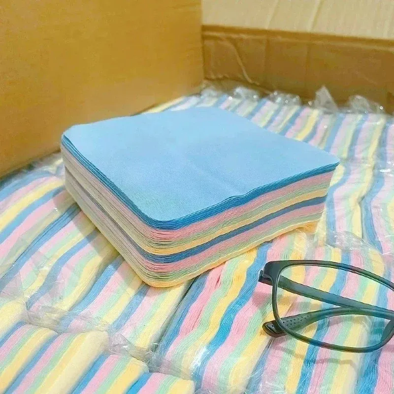 Chiffon microfibre pour objectifs