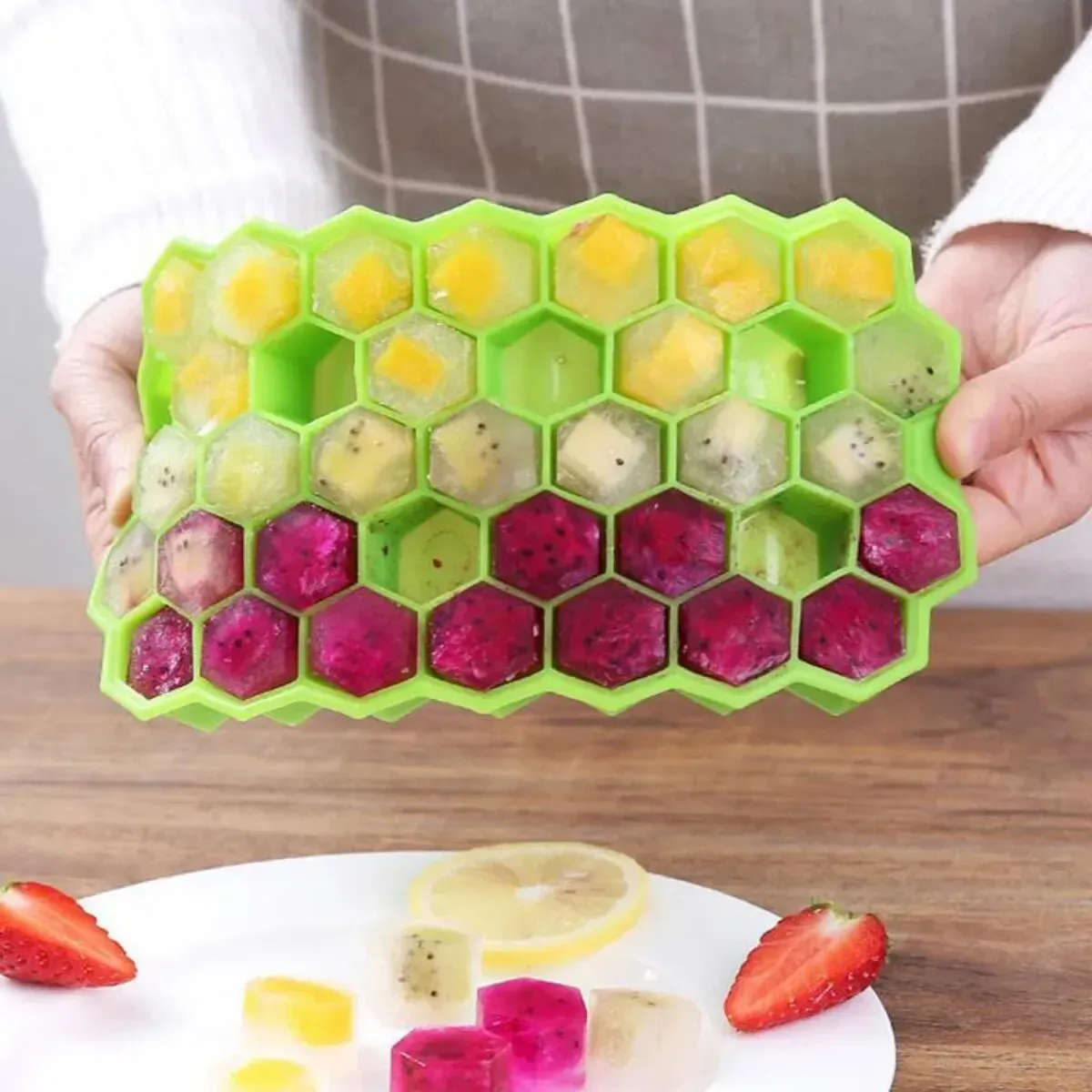 Plateau à glaçons en silicone nid d'abeille avec couvercle, 37 cellules, empilable et démoulage facile 4
