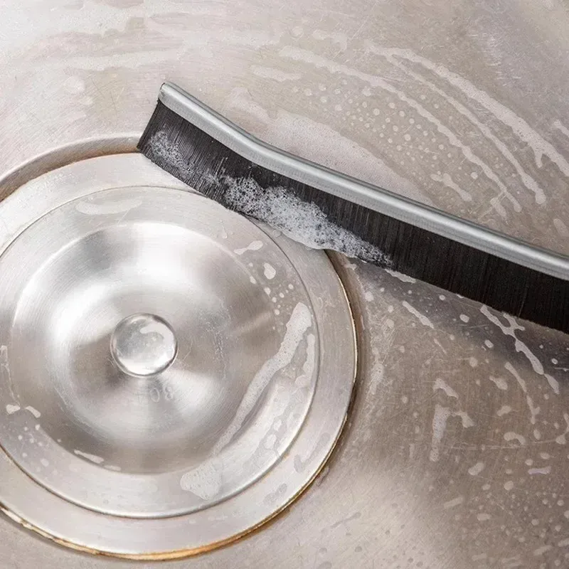 Brosse de nettoyage pour joints, finition soignée