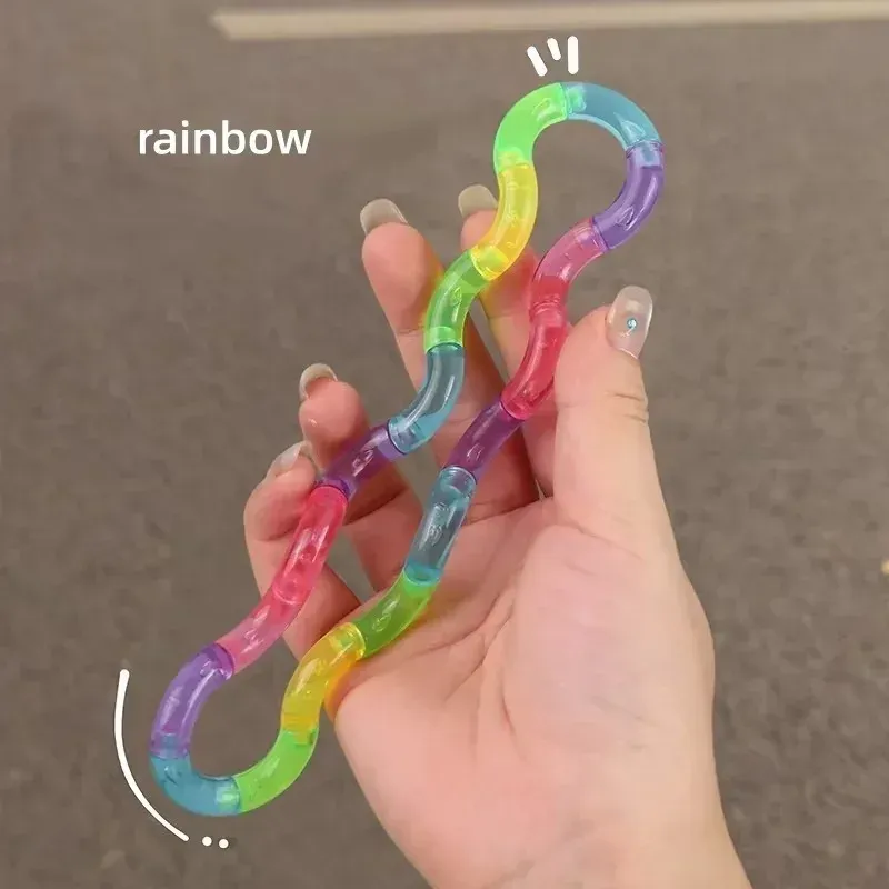 Jouet anti-stress transformable en nœud arc-en-ciel pour adultes et étudiants, idéal en classe et au bureau 9