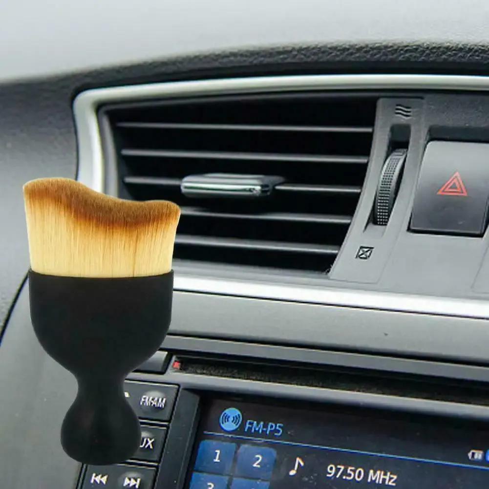 Brosse douce pour nettoyage de détails, vue de profil