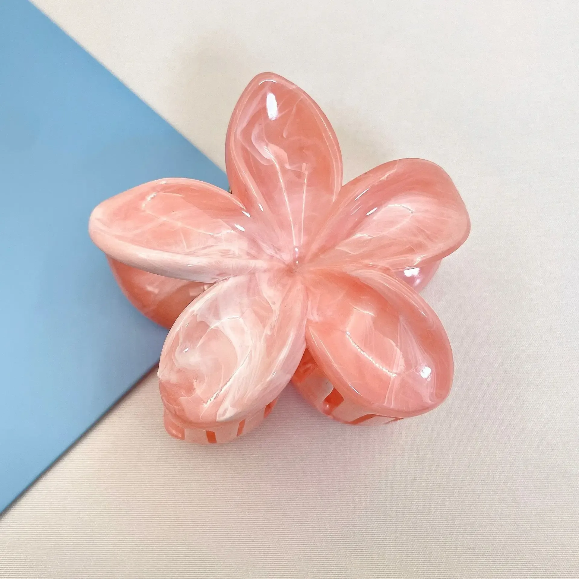 Pince à Cheveux Géométrique en Métal, Pince Crabe Croisée Élégante pour Femme et Fille 38